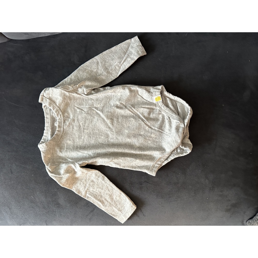 5/$10 Rise little earthling onesie/bodysuit 3-6 months grey and white